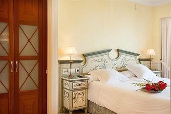 Guadalpin Boutique Apartment *