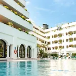 Apartamentos Guadalpin Boutique