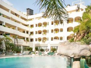 Apartment Guadalpin Boutique *